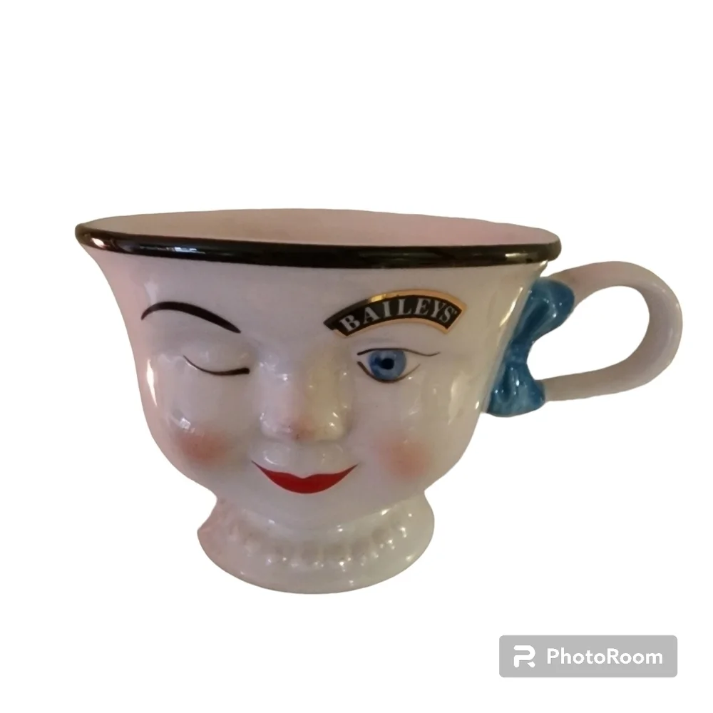 Bailey's Irish Cream Winking Girl Yum Mug Cup